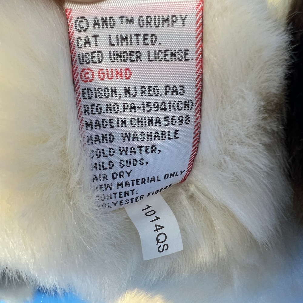 Gund Grumpy Cat Plush 9 Inch White Brown 4040133 Blue Eyes 2018 - Picture 10 of 16
